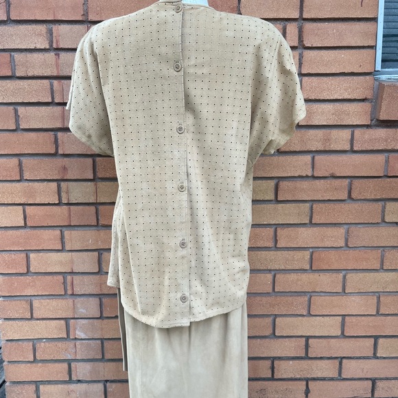 Vintage Alicia Herrera Suede Set - Picture 5 of 15